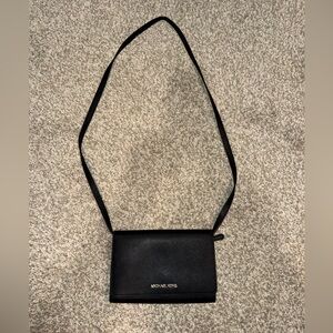 Michael Kors Elegant Black Crossbody Bag